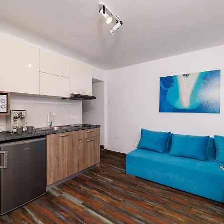 Appartement Modernes Nur 150 Meter Zum Mit Pool, Jacuzzi, Meerblick, Billard Dramalj